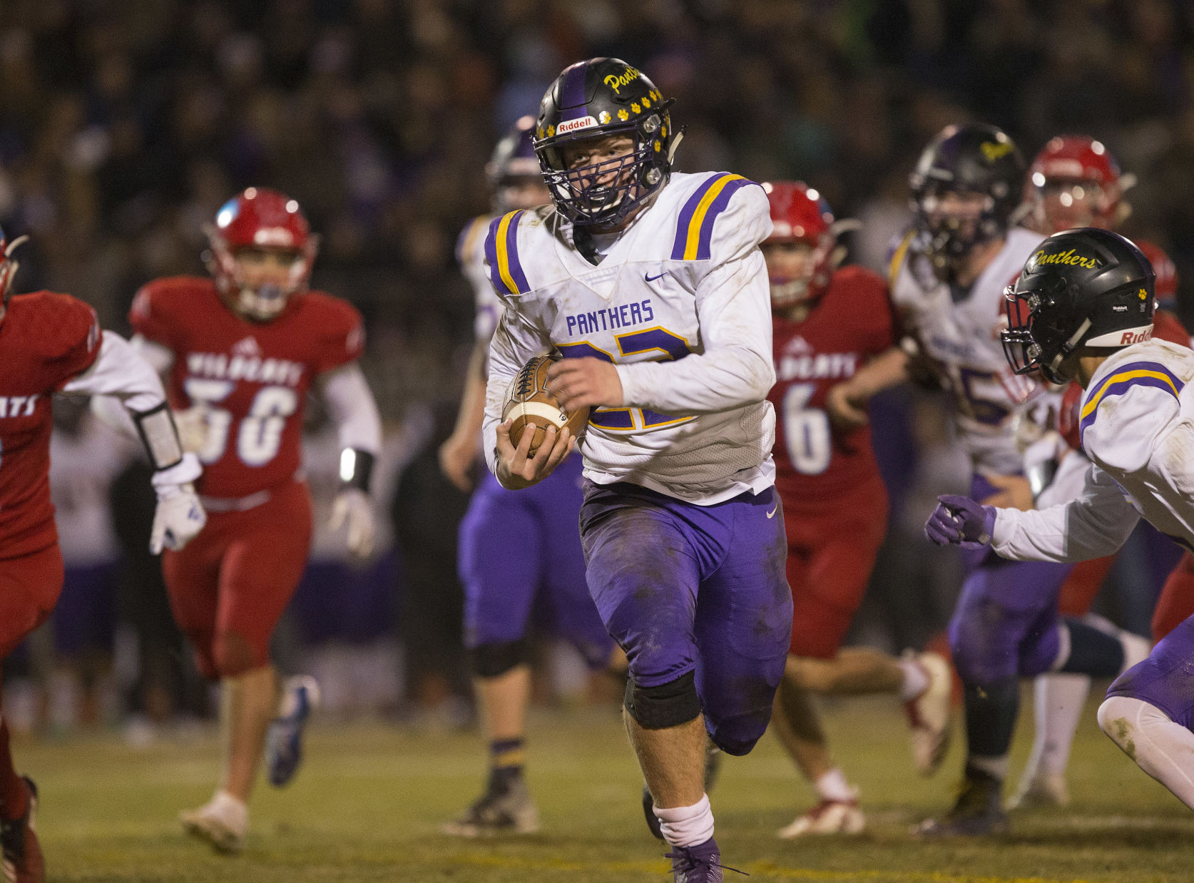 191108-sportslocal-ehswhsfballgallery 16.jpg